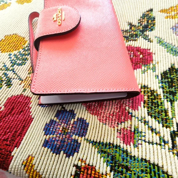 Coach Leather Tech Wristlet Wallet Pink Lemonade Women's NWT - Picture 6 of 12